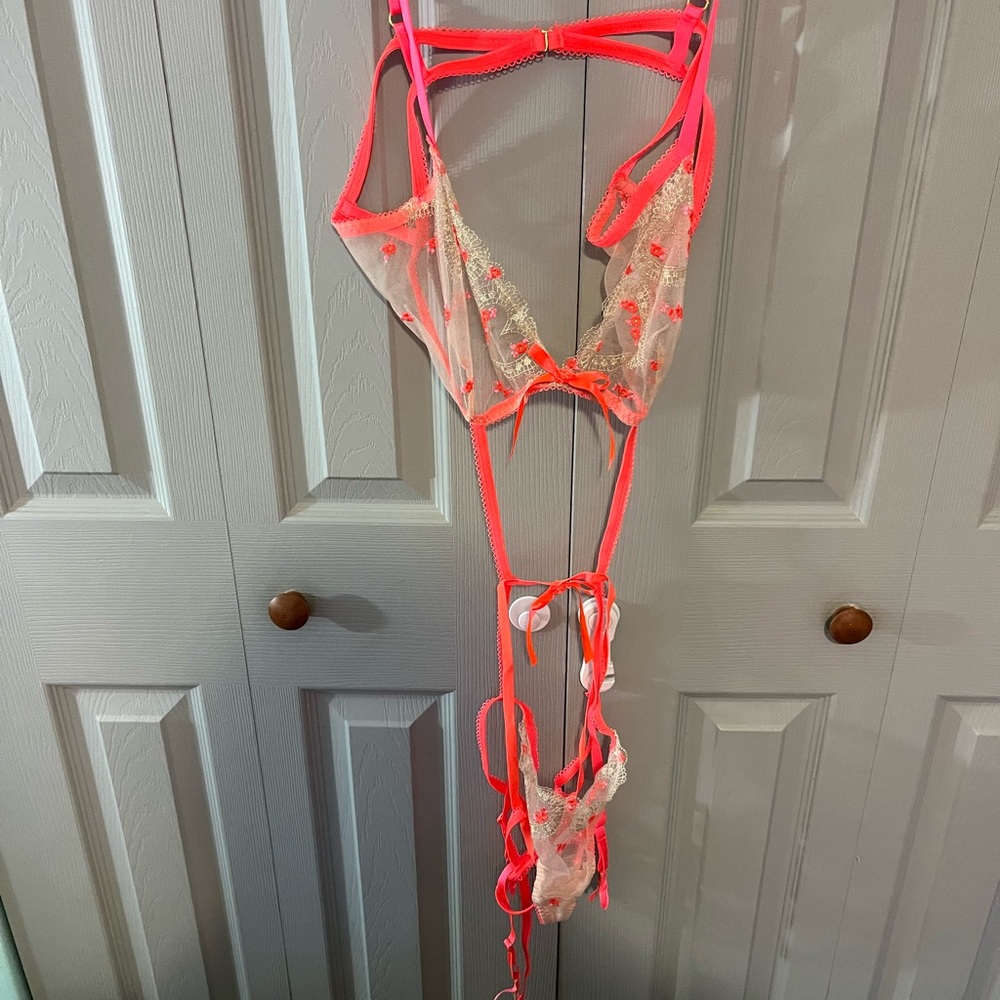 XXL Victoria’s Secret
